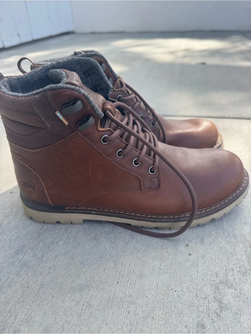 Toms Brown Leather Lace-Up Ankle Boots